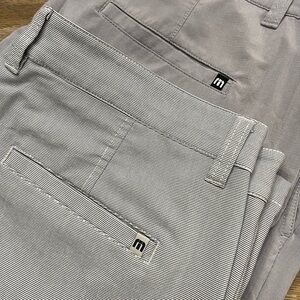 2 Pairs Travis Mathew Active Golf Shorts Stripe & Gray Sz 36